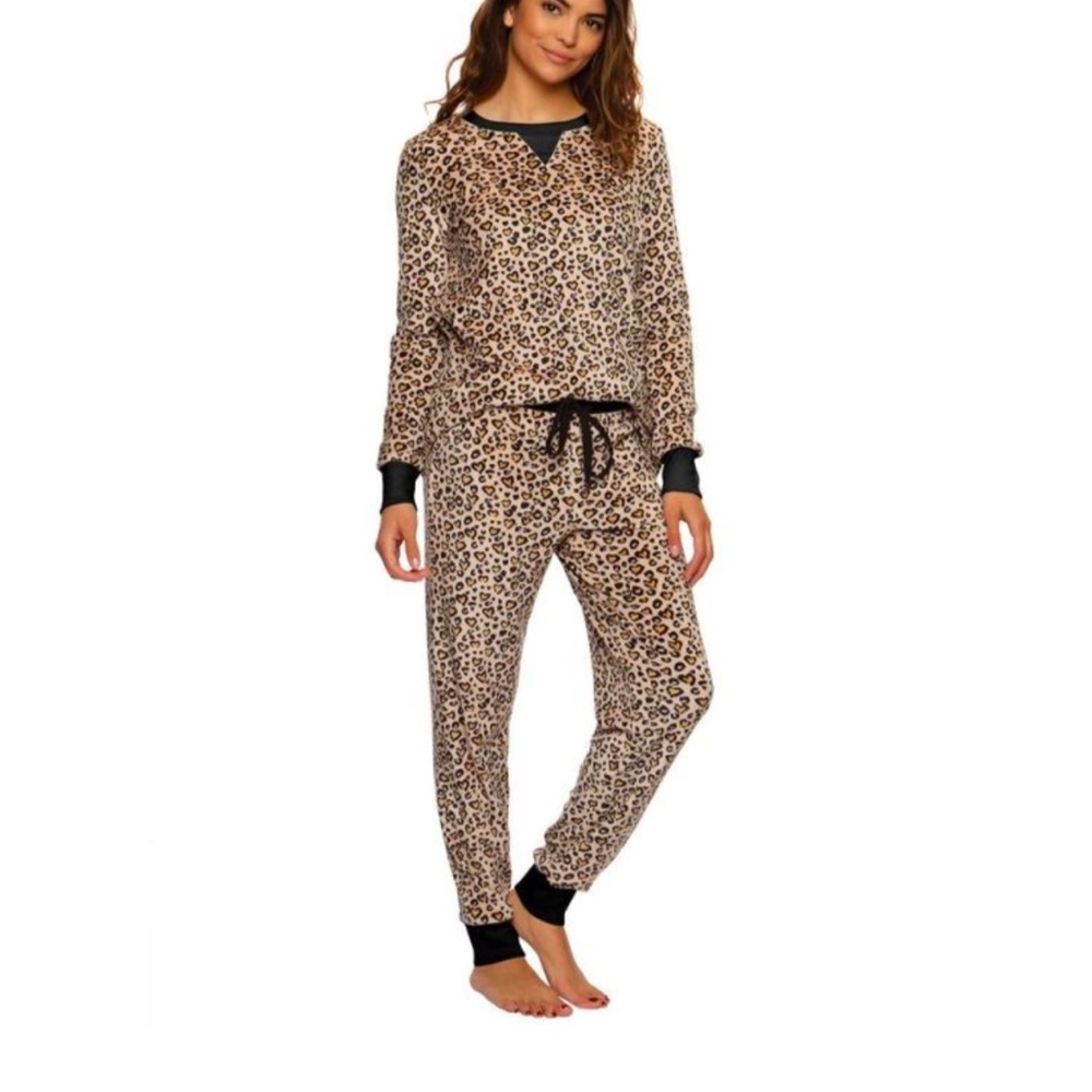 Cheetah Print Lounge Set